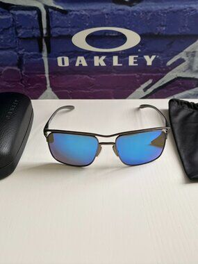Oakley Holbrook Ti Matte Gunmetal with Prizm Sapphire Polarized Lenses OO6048